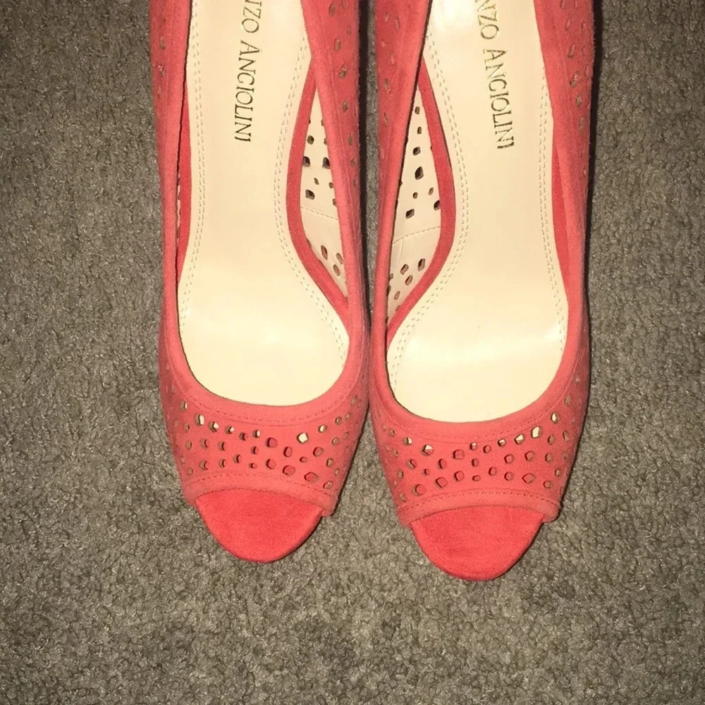 Enzo Angiolini Orange Laser Suede Platform Pumps